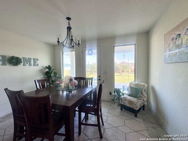 Image 6 of 10 For 132 West Short Meadow Drive