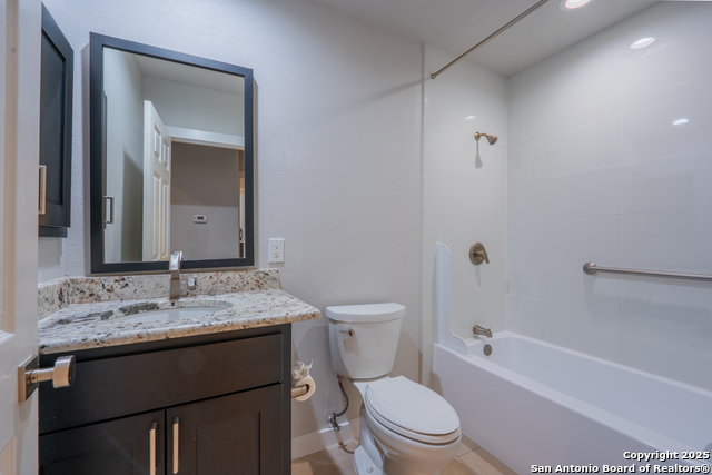 Listing photo id 28 for 322 Wood Shadow