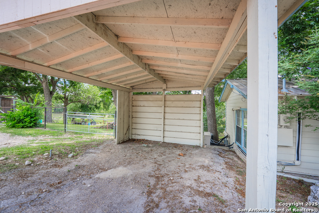 Image 26 of 32 For 9071 Fm 725  