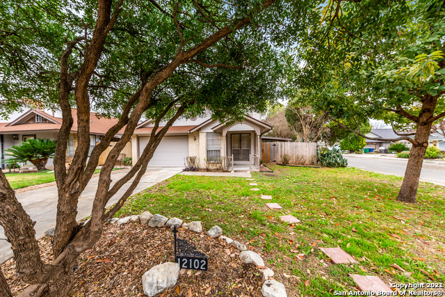 Listing photo id 0 for 12102 Stoney Falls