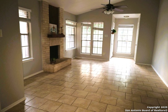 Listing photo id 2 for 12102 Stoney Falls