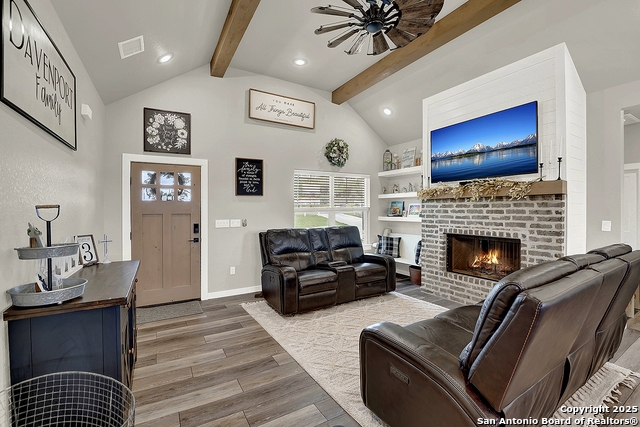 Listing photo id 14 for 1474 County Road 342