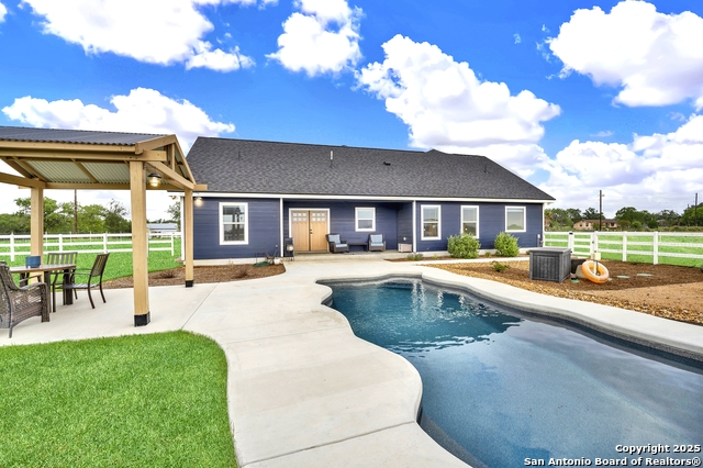 Listing photo id 7 for 1474 County Road 342