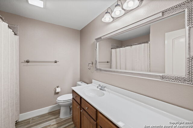 Listing photo id 17 for 781 Woodland