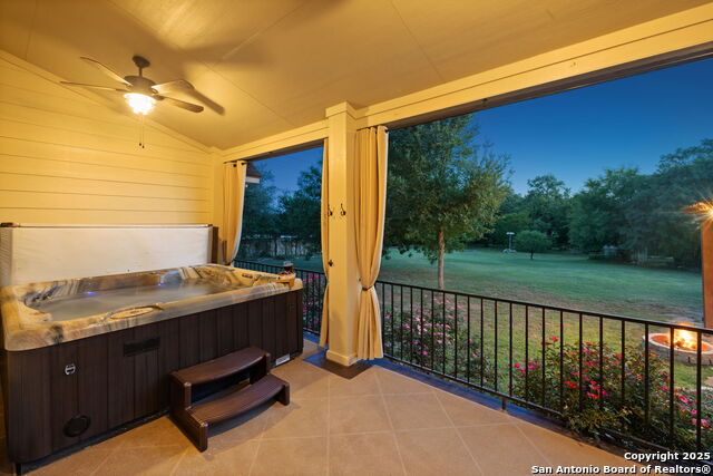 Listing photo id 24 for 781 Woodland