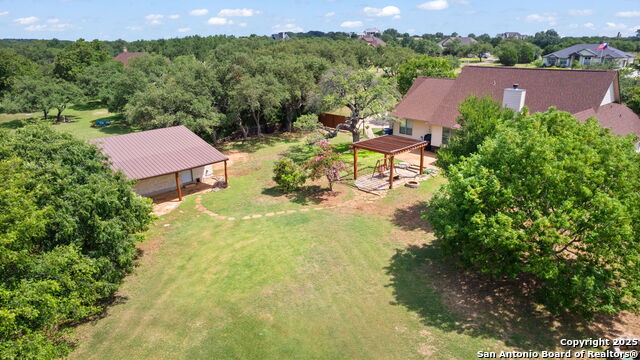 Listing photo id 1 for 781 Woodland