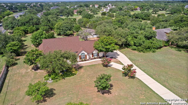 Listing photo id 32 for 781 Woodland