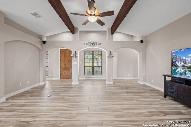 Listing photo id 4 for 781 Woodland