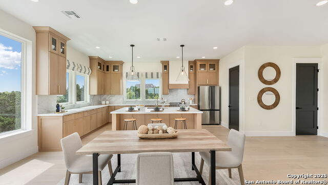 Image 5 of 21 For 3140 Westview
