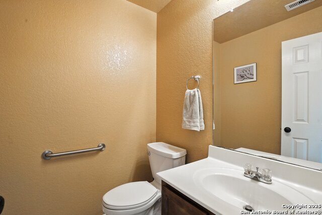 Image 19 of 57 For 7722 Cortland Oak