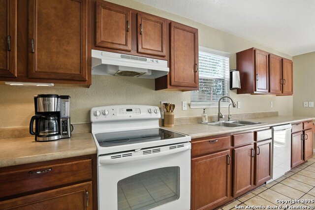 Image 28 of 57 For 7722 Cortland Oak