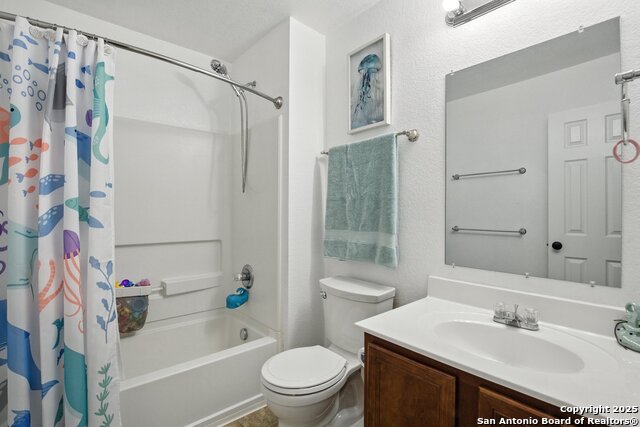 Image 31 of 57 For 7722 Cortland Oak