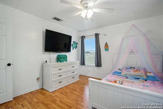 Image 40 of 57 For 7722 Cortland Oak