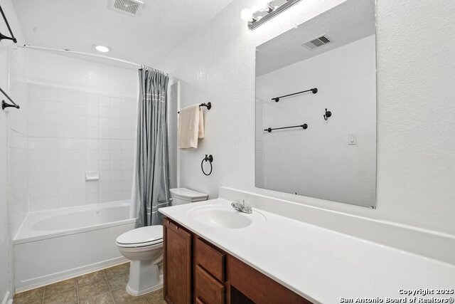 Image 49 of 57 For 7722 Cortland Oak