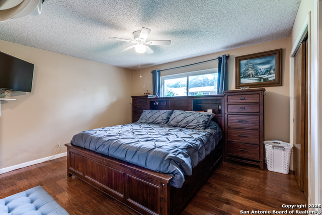 Image 14 of 19 For 415 De Soto  