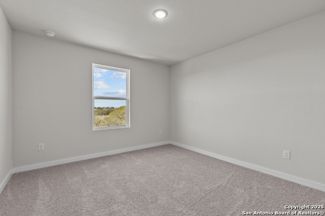 Image 15 of 20 For 9982 Forestier Green