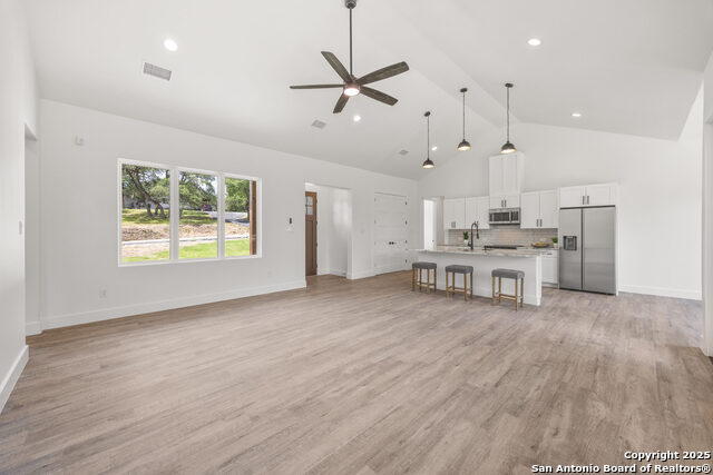 Image 10 of 25 For 9360 Rebecca Creek Rd