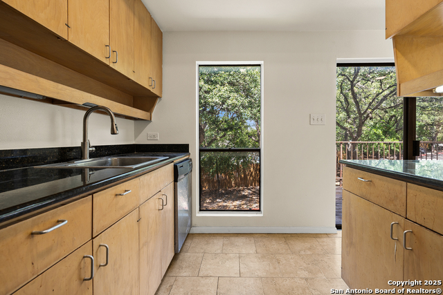 Image 10 of 24 For 8642 Fredericksburg Rd  705-g
