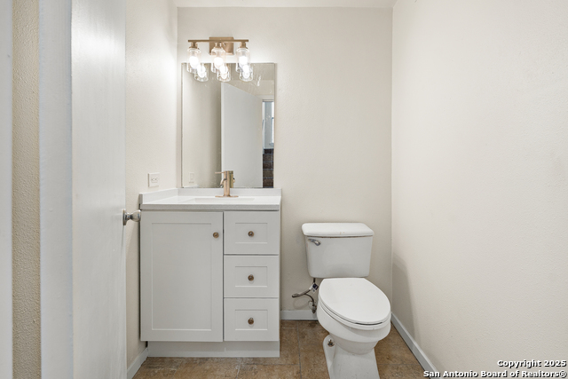 Image 5 of 24 For 8642 Fredericksburg Rd  705-g