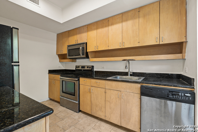 Image 8 of 24 For 8642 Fredericksburg Rd  705-g