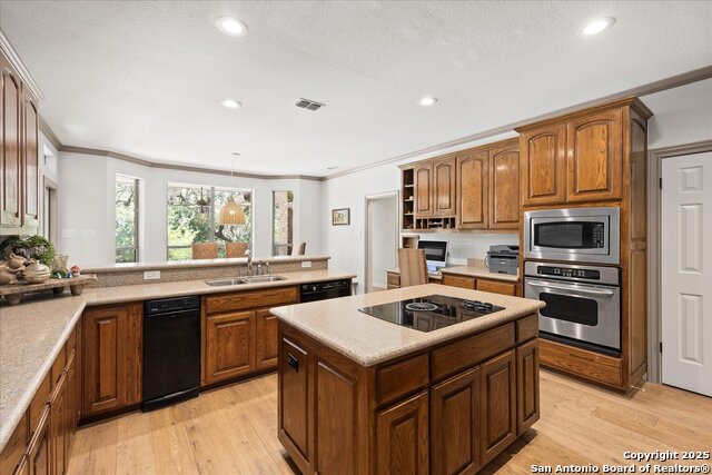 Image 16 of 48 For 8270 Pimlico