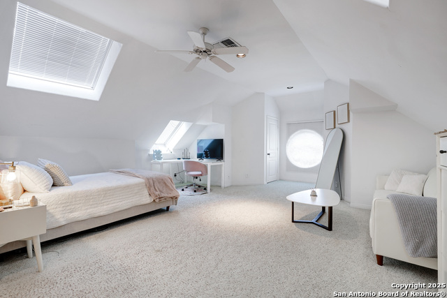 Listing photo id 37 for 14122 Bluff Manor