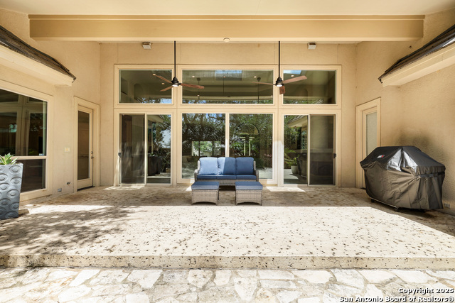 Listing photo id 44 for 14122 Bluff Manor
