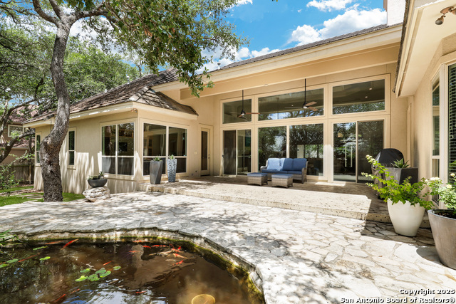 Listing photo id 45 for 14122 Bluff Manor
