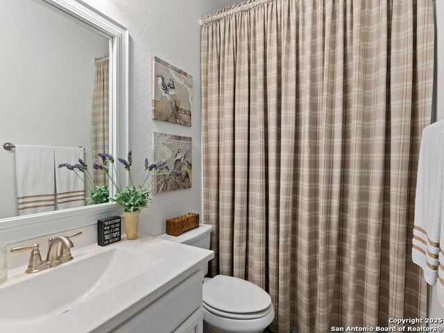 Image 11 of 35 For 30693 Horseshoe Path