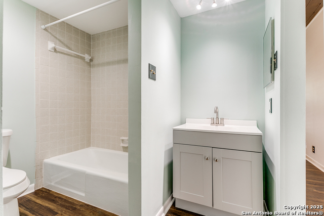 Image 20 of 25 For 3102 Eisenhauer  B 20