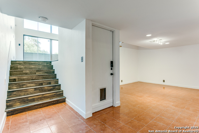 Image 6 of 25 For 3102 Eisenhauer  B 20