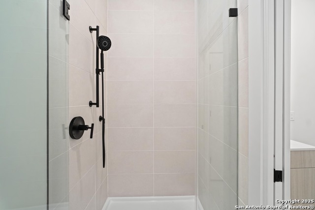 Listing photo id 21 for 2209 1st Street S 108
