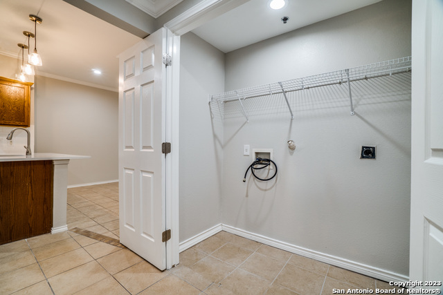 Image 16 of 26 For 4923 Ali Ave  1
