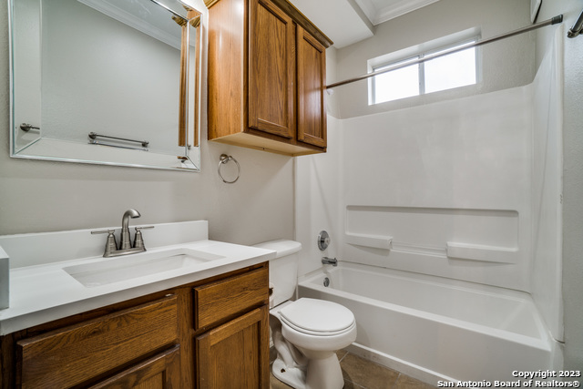 Image 19 of 26 For 4923 Ali Ave  1