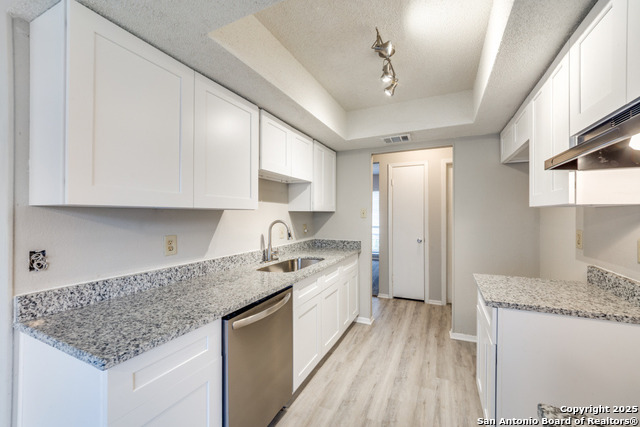 Image 3 of 24 For 9743 Cylburn
