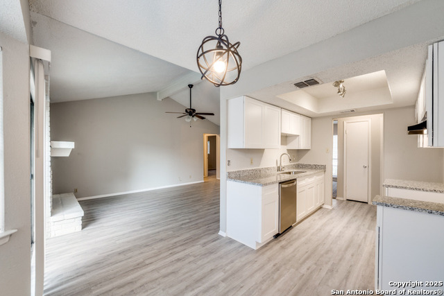Image 4 of 24 For 9743 Cylburn