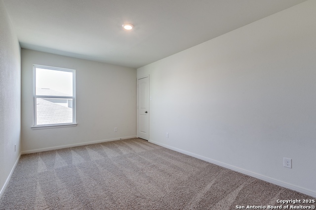 Image 20 of 24 For 10818 Monterey Pike