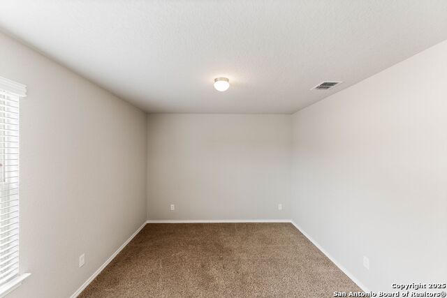 Image 31 of 50 For 15207 Comanche Gard