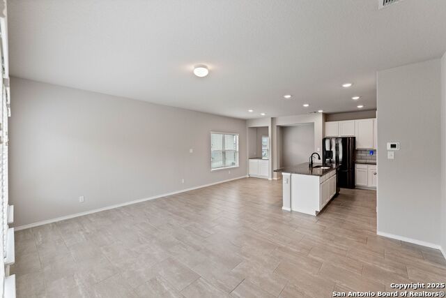 Image 6 of 50 For 15207 Comanche Gard