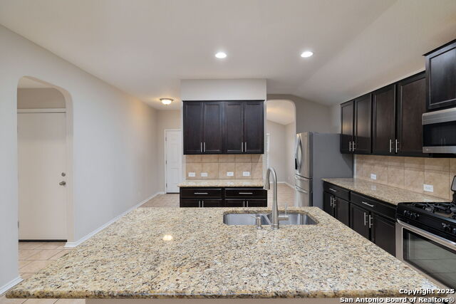 Image 4 of 21 For 8506 Hudson  