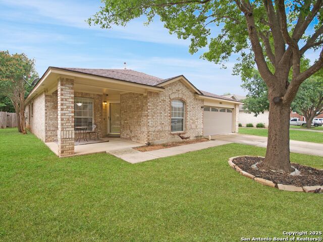 Listing photo id 11 for 8711 Dumaine