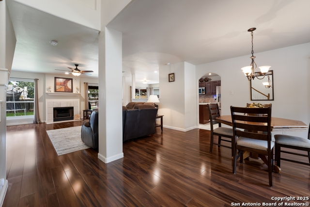 Image 5 of 34 For 1117 Sandy Ridge Cir