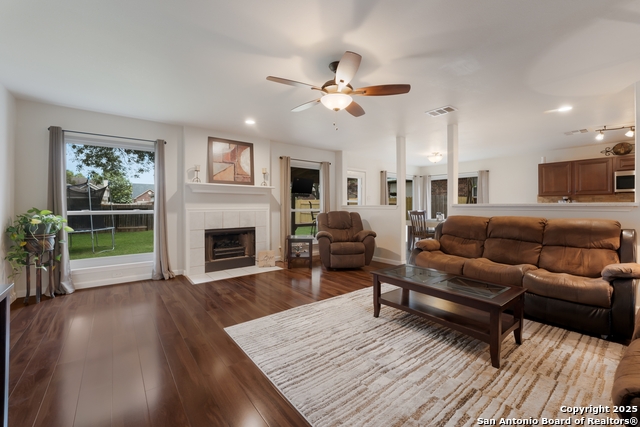 Image 8 of 34 For 1117 Sandy Ridge Cir