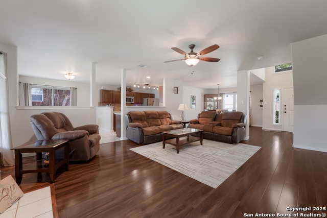 Image 9 of 34 For 1117 Sandy Ridge Cir