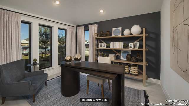 Listing photo id 1 for 1720 Seekat Drive