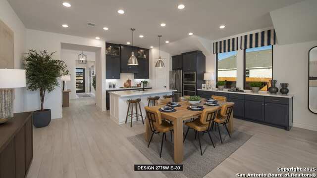 Listing photo id 2 for 1720 Seekat Drive