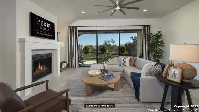 Listing photo id 4 for 1720 Seekat Drive