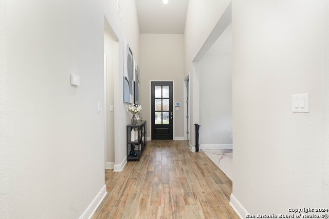 Image 7 of 31 For 1043 Aidenbaum