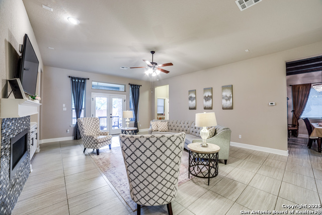 Image 8 of 32 For 8823 Whisper Gate