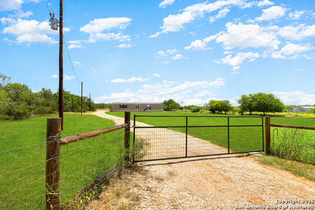 Image 2 of 34 For 2561 County Road 3000